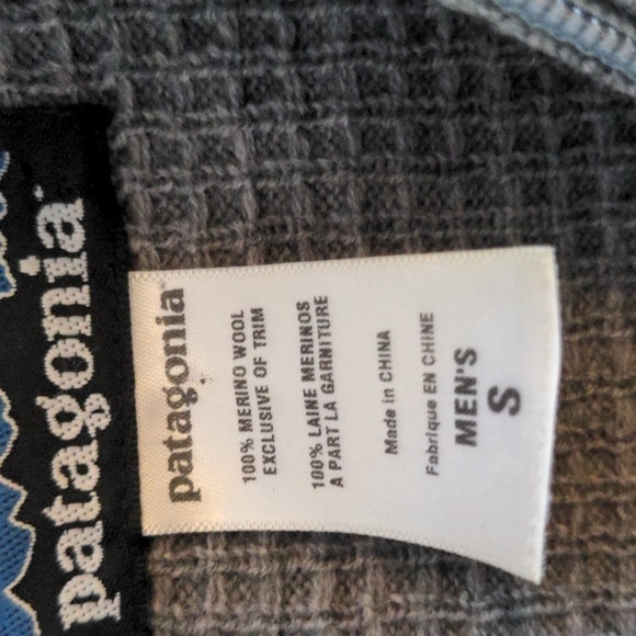 Patagonia Merino Wool Men's Quarter Zip Pullover Sweater - Picture 3 of 6